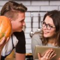Jakie gry co się gotuje sprawdzą się na rodzinne popołudnie?
