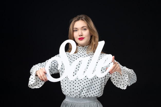 Jaki był Szewczyk Dratewka według ludowych opowieści?