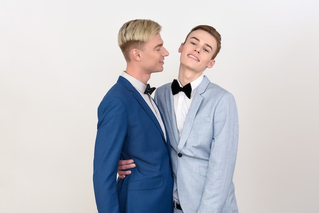 W co można grać w dwie osoby podczas długiego wieczoru?