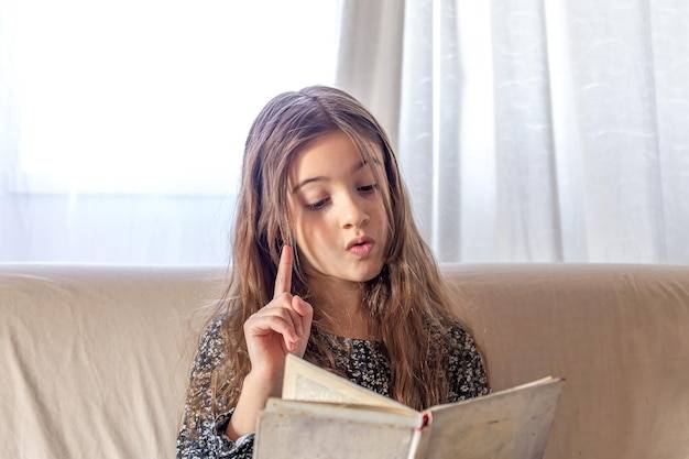 Dlaczego warto czytać baśnie także w dorosłym życiu?